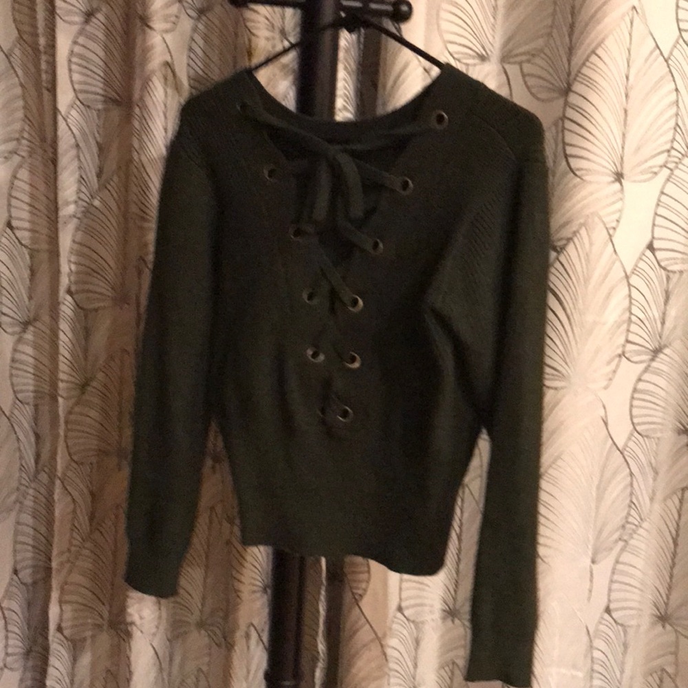 Green lace up sweater (never worn) ✨NEW✨